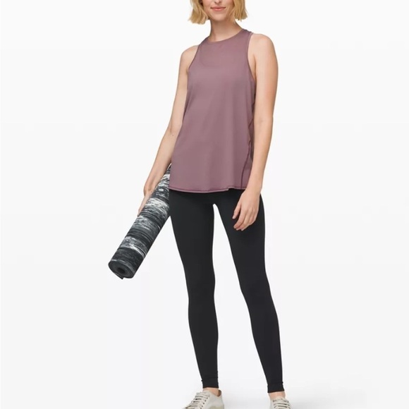 Lululemon All Tied Up Tank *No-stink Zinc
Frosted Mulberry size 4 - Picture 1 of 7